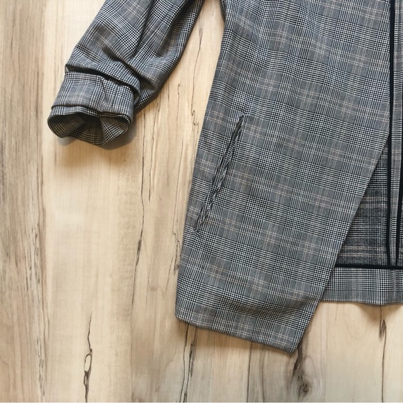 Babaton Black and White Plaid Power Hip Blazer - Picture 3 of 9